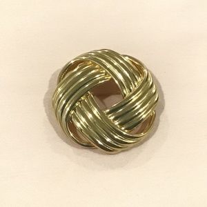 Vintage E. Pearl Gold Tone Ribbed Knot Style Pin 1 11/16" Long